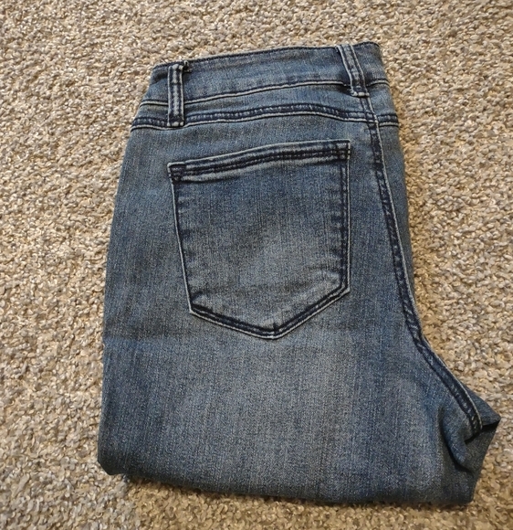 1822 Denim Blue Jeans - Picture 4 of 15